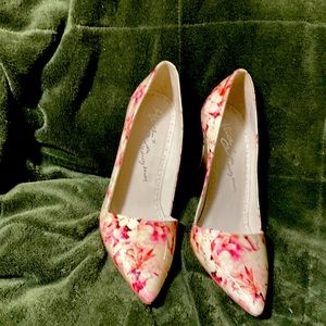 Alice and Olivia heels- patent leather floral